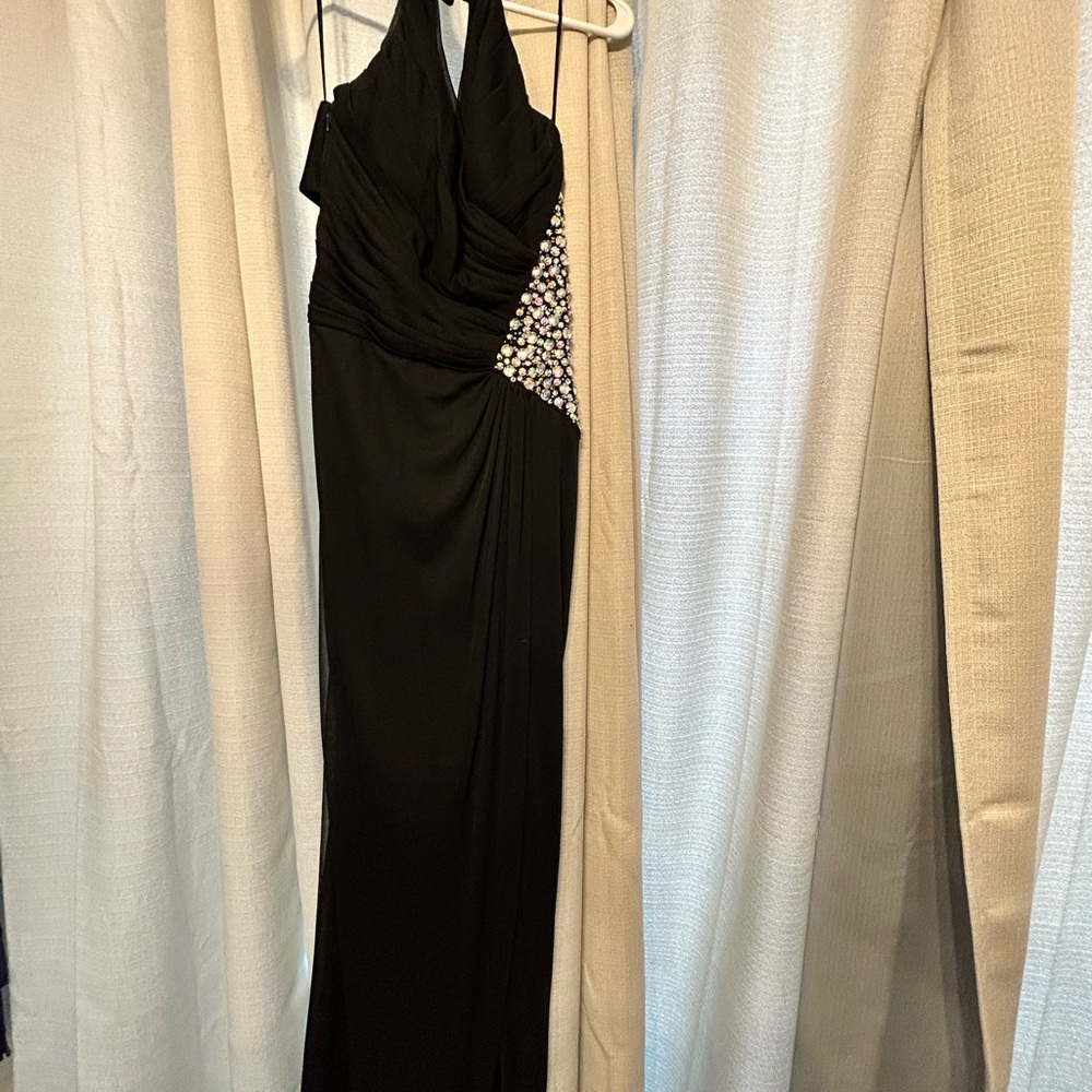 Elegant Black Evening Gown
